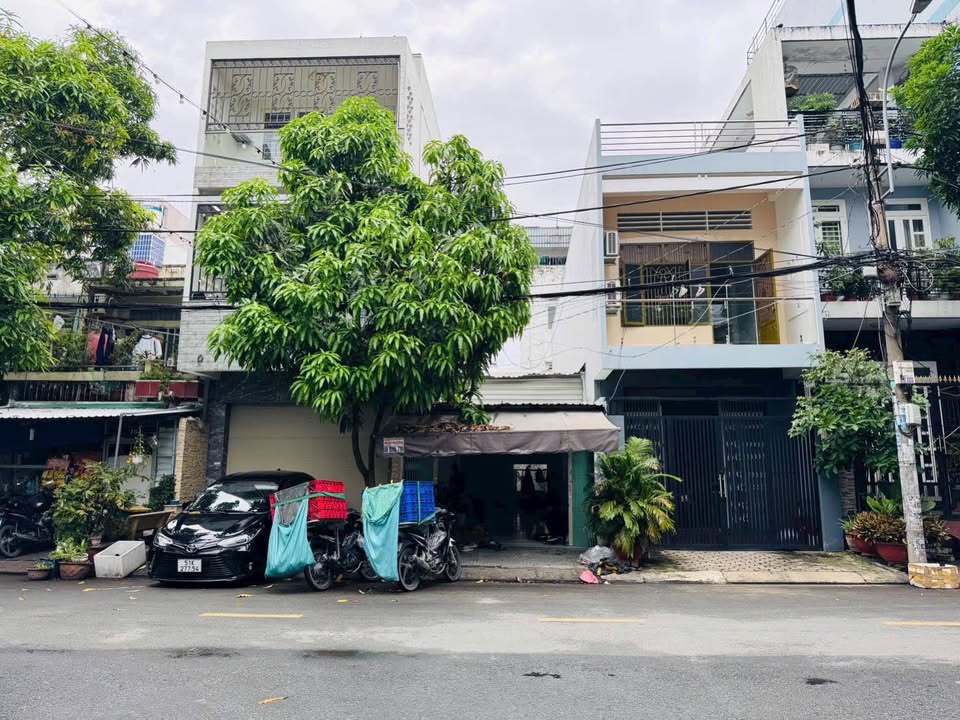 Nhà mặt tiền đường Số 14, phường Tân Phú, quận 7, 80m² giá 13.6 tỷ - Vị trí đẹp gần chợ Tân Mỹ!