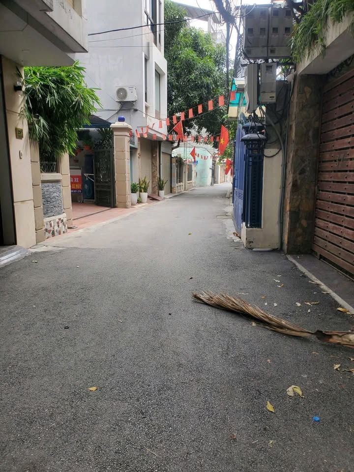 Đất Nguyễn Văn Cừ, Ngọc Lâm 55m² giá chỉ 1 tỷ - Lô góc ô tô vào đất!