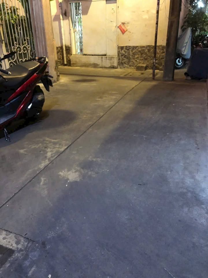 Nhà bán đường Lê Quang Sung, P6, Q6 - Diện tích 30m², chỉ 3.8 tỷ - Hẻm thông rộng, chính chủ!