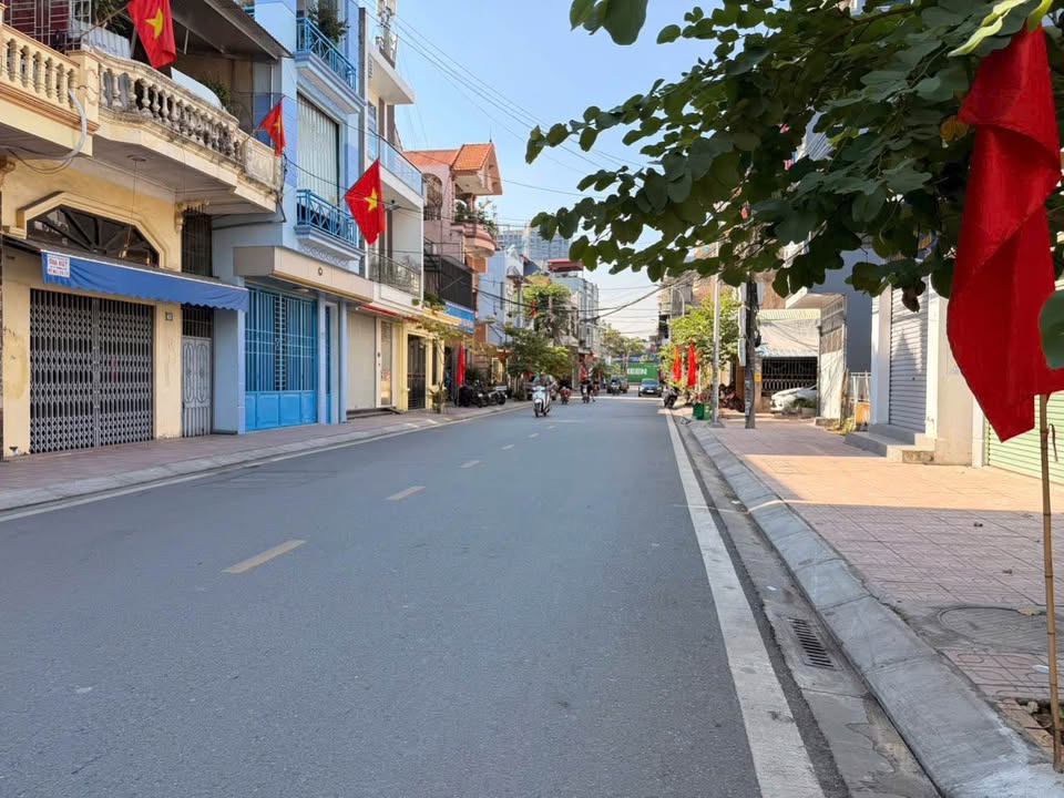 Nhà 2 tầng mặt đường 442, An Đồng, 90m² - Kinh doanh sầm uất, giá thỏa thuận!