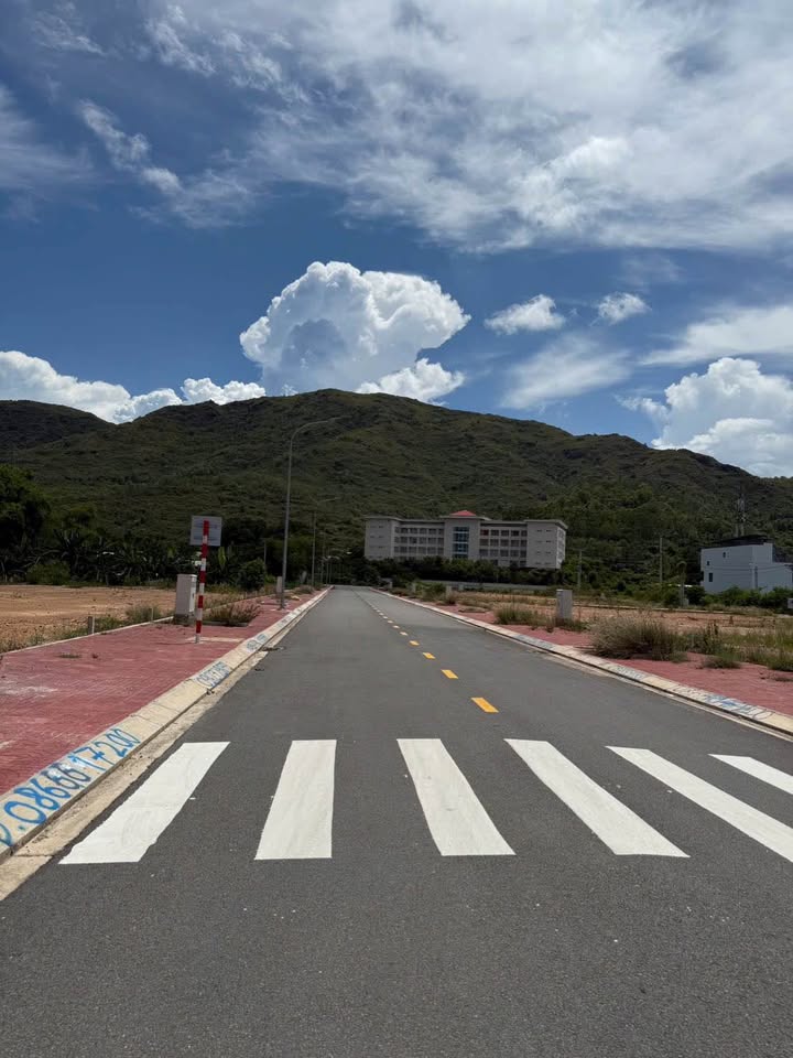 Đất nền Nhơn Phú 48m² giá 1.46 tỷ - Sổ đỏ chính chủ, thuận tiện đầu tư!