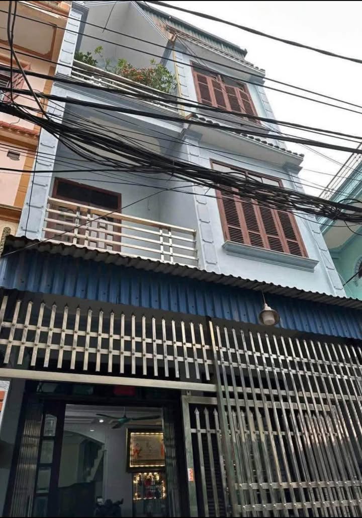 Nhà 3 tầng Lô Góc Đường Bái, Lộc Vượng 52m² giá 2.799 tỷ - Gần hồ, chính chủ bán!