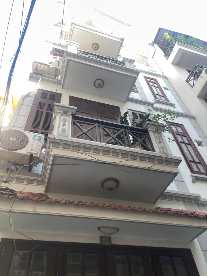 Nhà phố Ngọc Thụy, Long Biên 41m² giá 7 tỷ - Sổ đỏ chính chủ, vị trí đẹp!