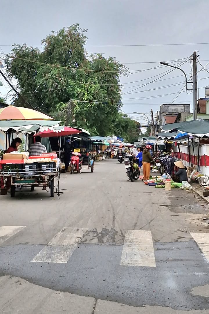 Nhà mặt tiền Chợ Bắp Thương Binh, Hiệp Ninh, 178.2m² giá 1.4 tỷ - Đầu tư sinh lời ngay!