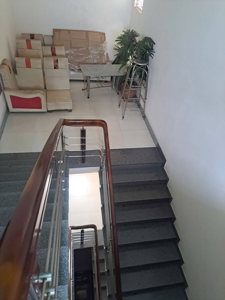 Cho thuê nhà nghỉ Karaoke tại Phan Thiết - 18 phòng, giá 50 triệu/tháng!