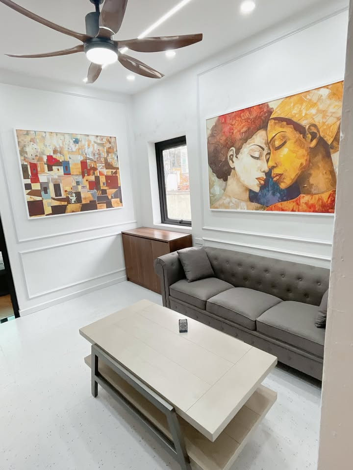 Nhà lô góc Tân Mai 39m² giá 4 tỷ - Không gian sống lý tưởng!