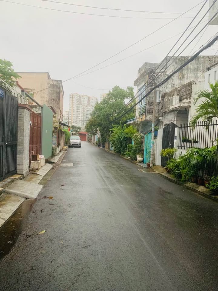 Dãy trọ Phạm Hữu Lầu, Quận 7, 180m² giá 9 tỷ - Đầu tư sinh lời ổn định!