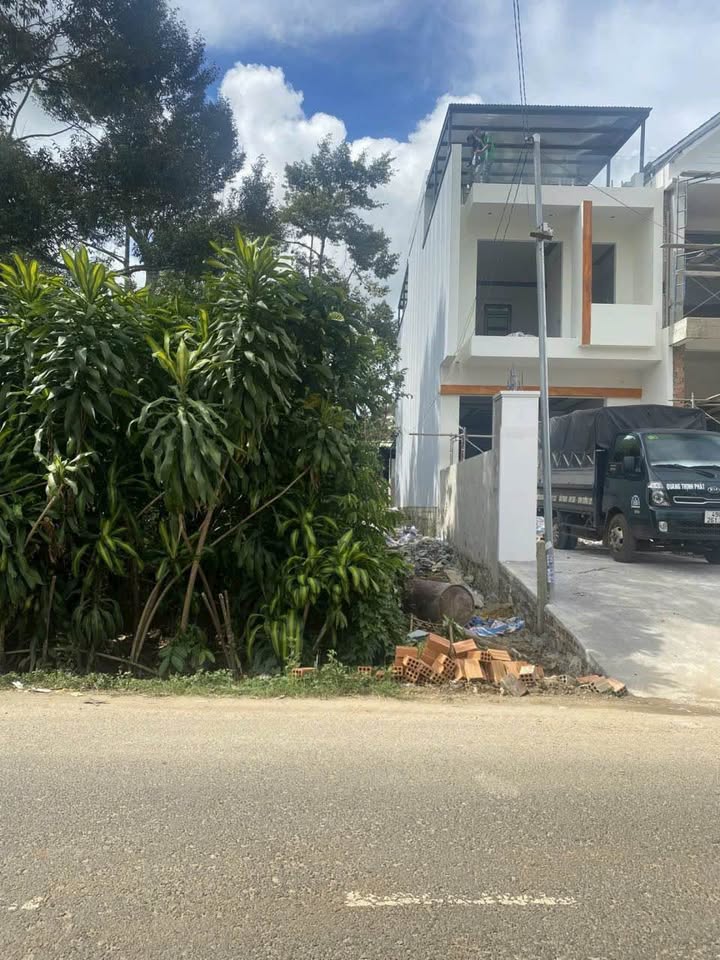 Đất thổ cư 2 mặt tiền Nguyễn Hữu Chỉnh, Bảo Lộc 150m² - Giá tốt 2.85 tỷ!