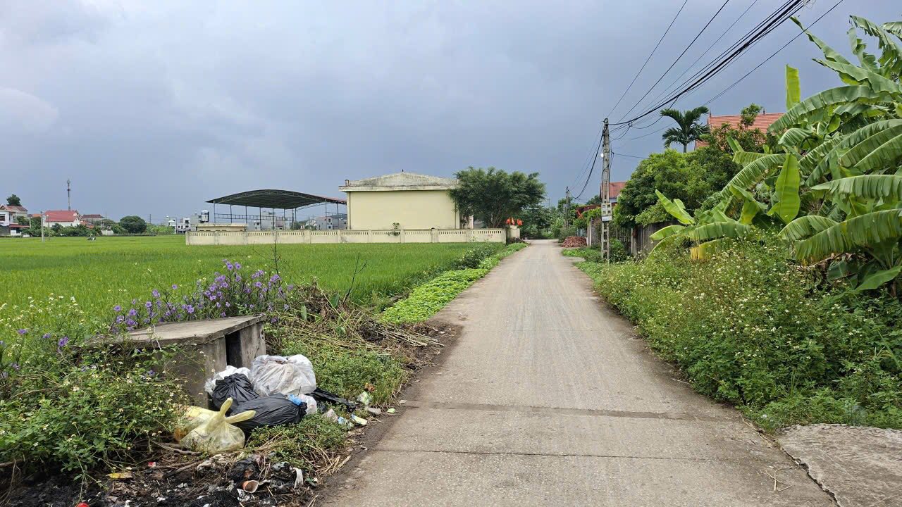 Đất nền Quỳnh Sơn Yên Dũng 180m² giá chỉ 1.xxx - Đường rộng ô tô vào tận nơi!