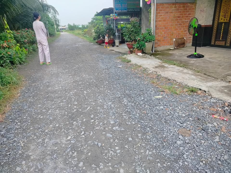 Nhà phố Hòa Khánh, Đức Hòa 160m² giá 1.6 tỷ - Chính chủ bán gấp!