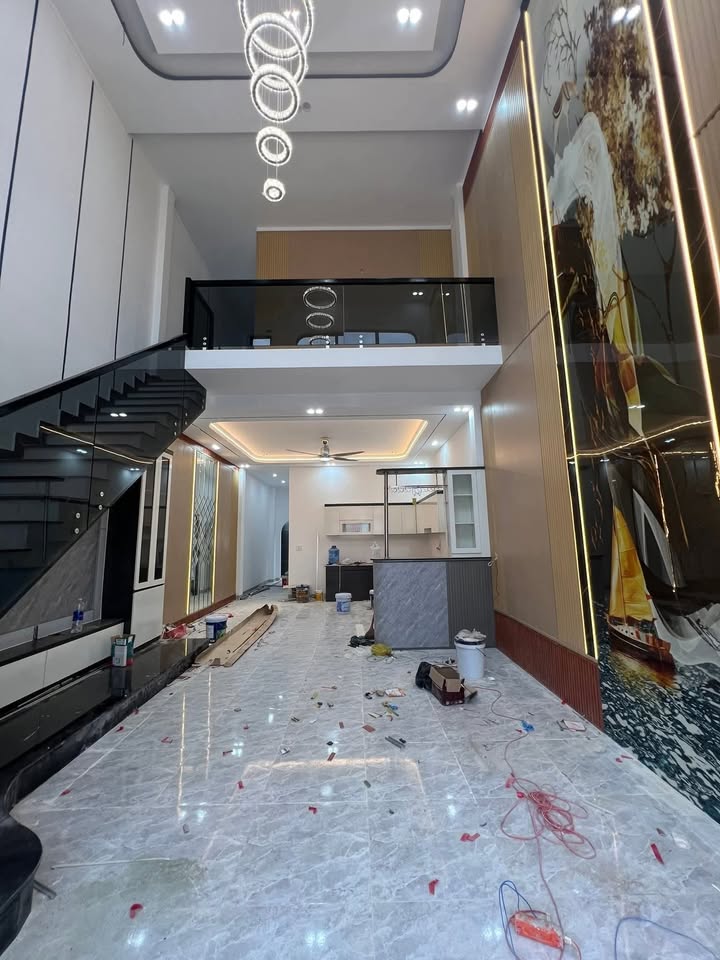 Nhà phố hoàn thiện 98% tại Mỹ Hạnh, Đức Hoà, Long An - Giá chỉ 2.25 tỷ!