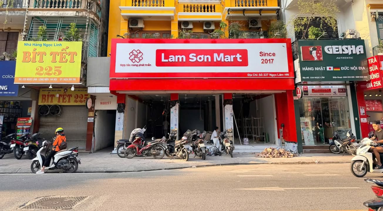Cho thuê nhà mặt tiền Nguyễn Xiển, Thanh Xuân 150m² - Vị trí đắc địa cho kinh doanh!