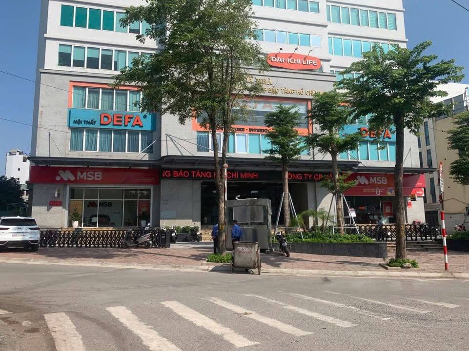 Cho thuê mặt phố Văn Cao Ba Đình 340m² giá 220 triệu - Mặt tiền rộng, kinh doanh thuận lợi!