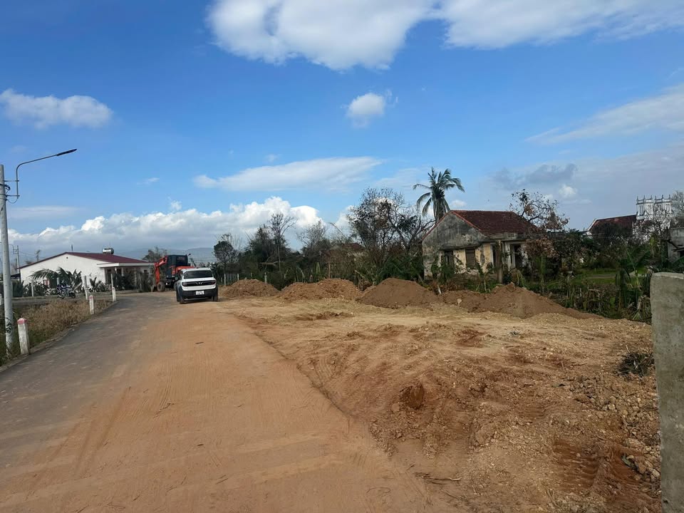 Đất nền Tuy Phước 80m² giá 400 triệu - Mặt tiền đường nhựa kinh doanh sầm uất!