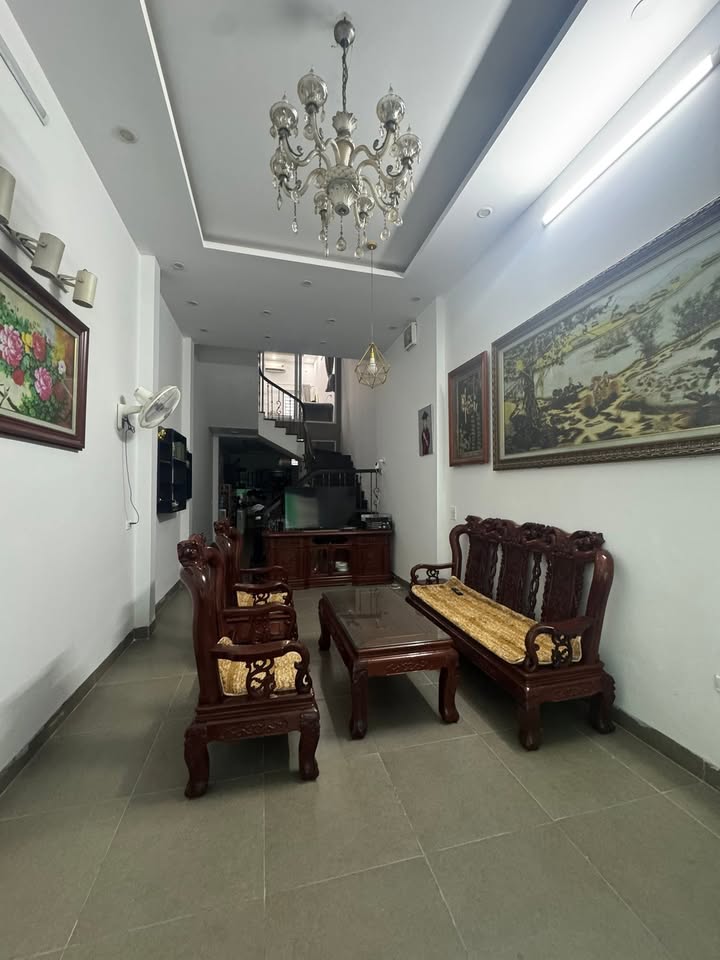 Nhà mặt đường kinh doanh sầm uất tại Lê Lợi, Bắc Giang 65m² giá 5 tỷ - Đầu tư sinh lời cao!