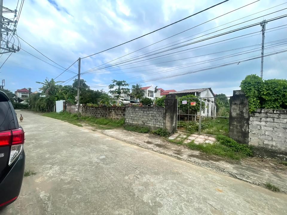 Nhà cho thuê tại ngã 4 Tiến Xuân, Thạch Thất 320m² - Đường thông ô tô tránh