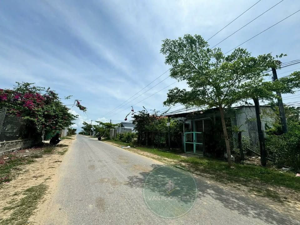 Đất nền Vạn Hưng 405m² giá 3.24 tỷ - Gần đường ven biển, giao thông thuận tiện!