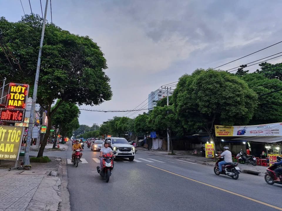 Bán nhà mặt tiền đường Thới An 15, Quận 12, diện tích 320m² - Đầu tư sinh lời ổn định!