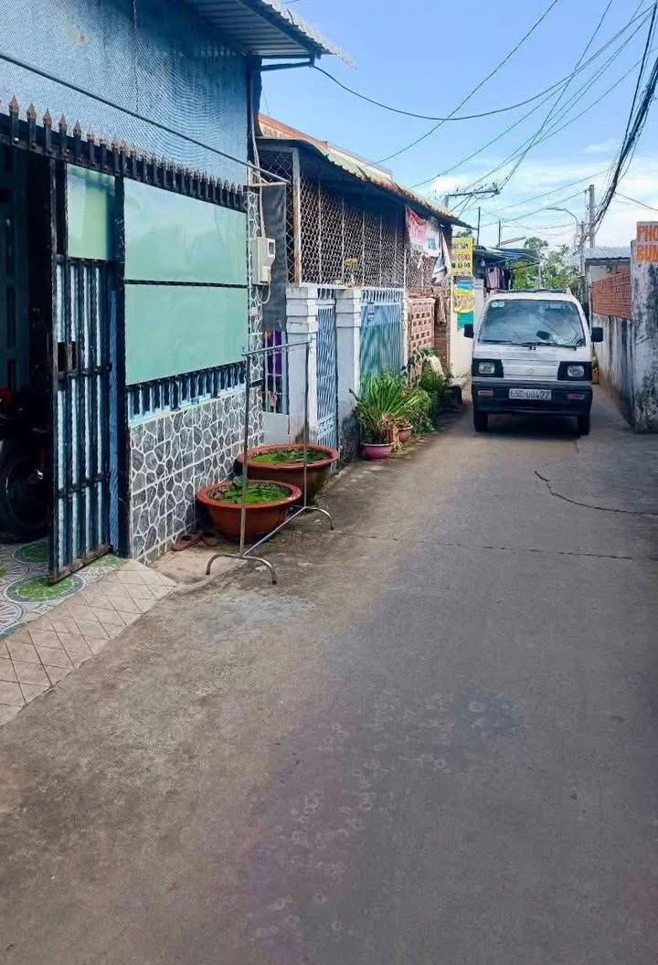 Nhà trệt kiên cố 72m² giá 1.78 tỷ - Cách chợ Cầu Ván 300m!