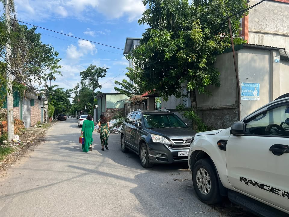 Đất Nhị Khê Thường Tín 40m² giá 4 tỷ - Mặt phố, kinh doanh sầm uất!