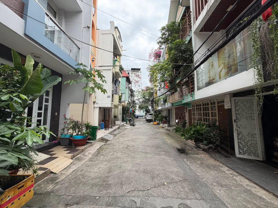 Nhà phố Bình Thạnh 71m² giá thỏa thuận - Hẻm ô tô tránh nhau