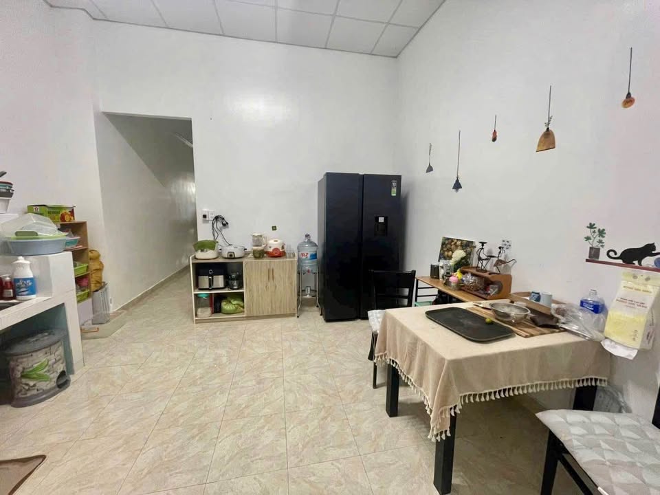 Nhà hẻm Lý Tự Trọng Bảo Lộc 76m² giá 2 tỷ - Vị trí trung tâm thuận tiện!