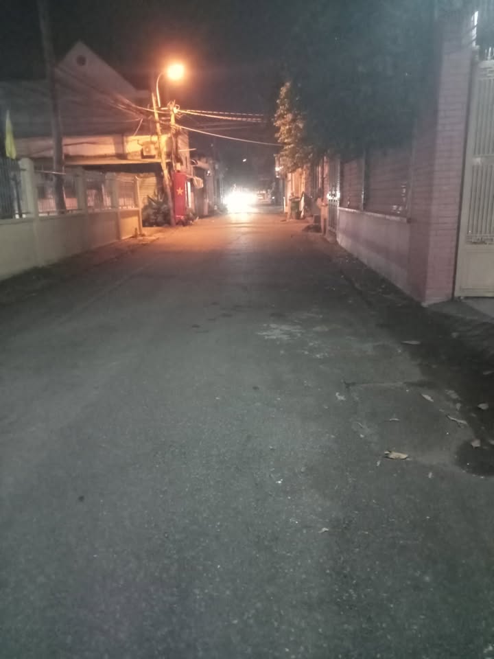 Nhà cho thuê 3 tầng Trảng Dài, Biên Hòa 200m² giá 12 triệu - Không gian thoáng đãng, tiện lợi!