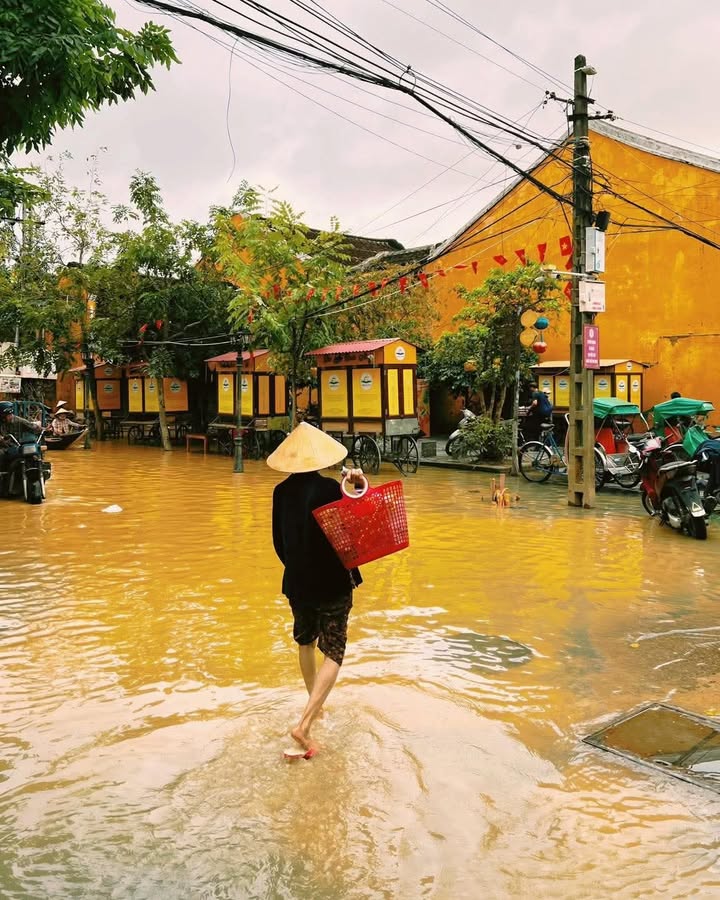 Nhà 2 tầng mặt tiền Nguyễn Hoàng 63m² giá 9 tỷ - Cơ hội đầu tư hấp dẫn!