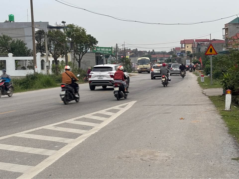 Đất góc 2 mặt tiền Quốc lộ 10, xã Hậu Lộc - Diện tích 300m², Thích hợp kinh doanh đa ngành