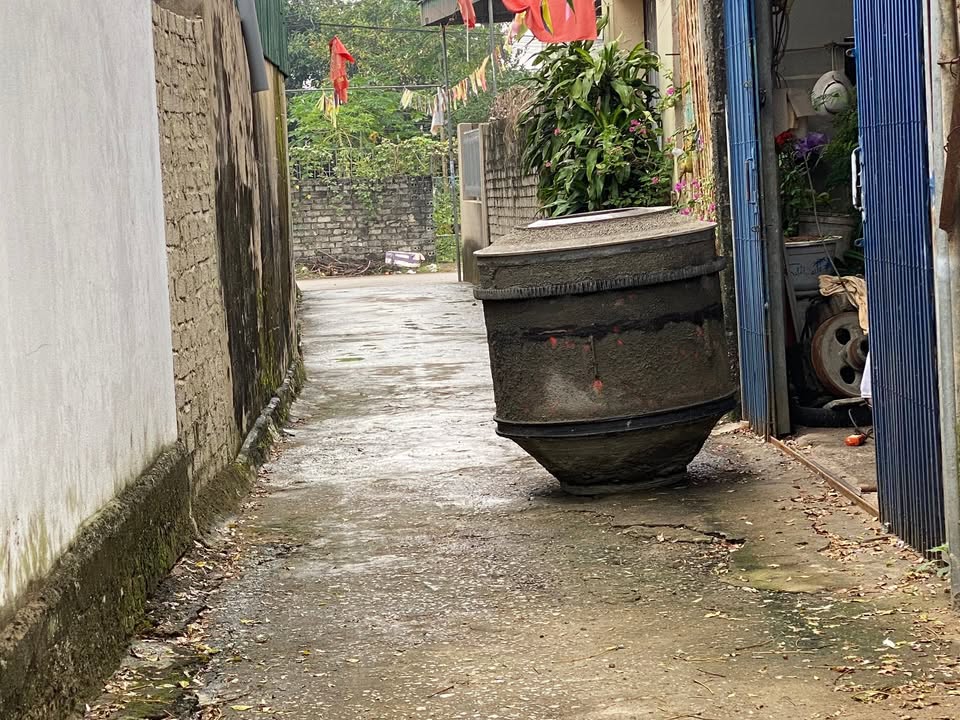 Đất nền Sầm Sơn 100m² giá 1 tỷ - Đường thông ô tô, diện tích vuông vắn!