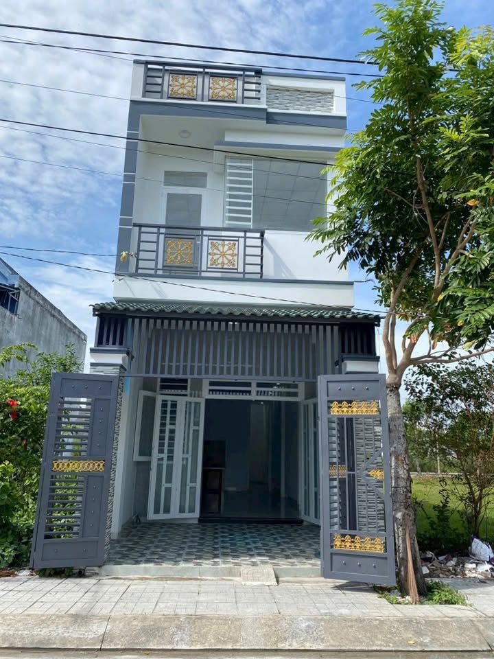 Nhà 1 trệt 1 lầu Phước Lý, Cần Giuộc 100m² giá 840 triệu - Cơ hội đầu tư tuyệt vời!