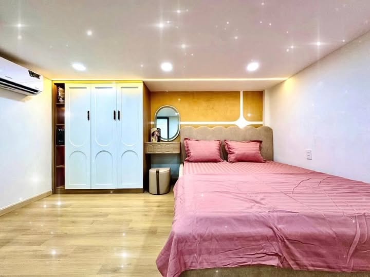 Nhà riêng Nhiêu Tứ, Phú Nhuận 21m² giá 4.7 tỷ - Full nội thất cao cấp