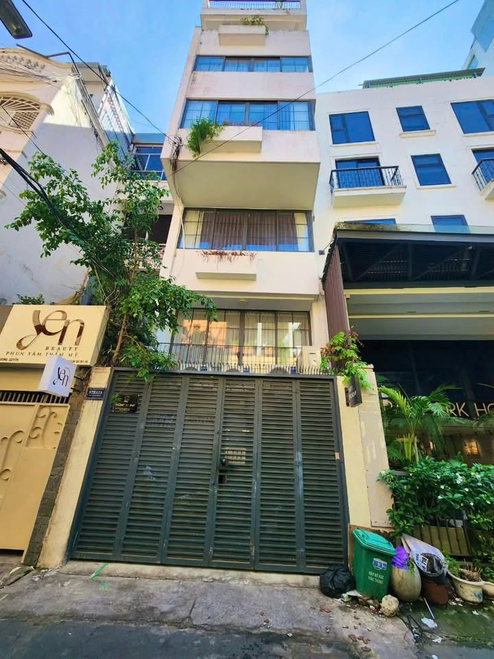 Bán tòa CHDV cao cấp L'Anmien 101m² giá 52 tỷ - Thu nhập ổn định 5.700 USD/tháng!