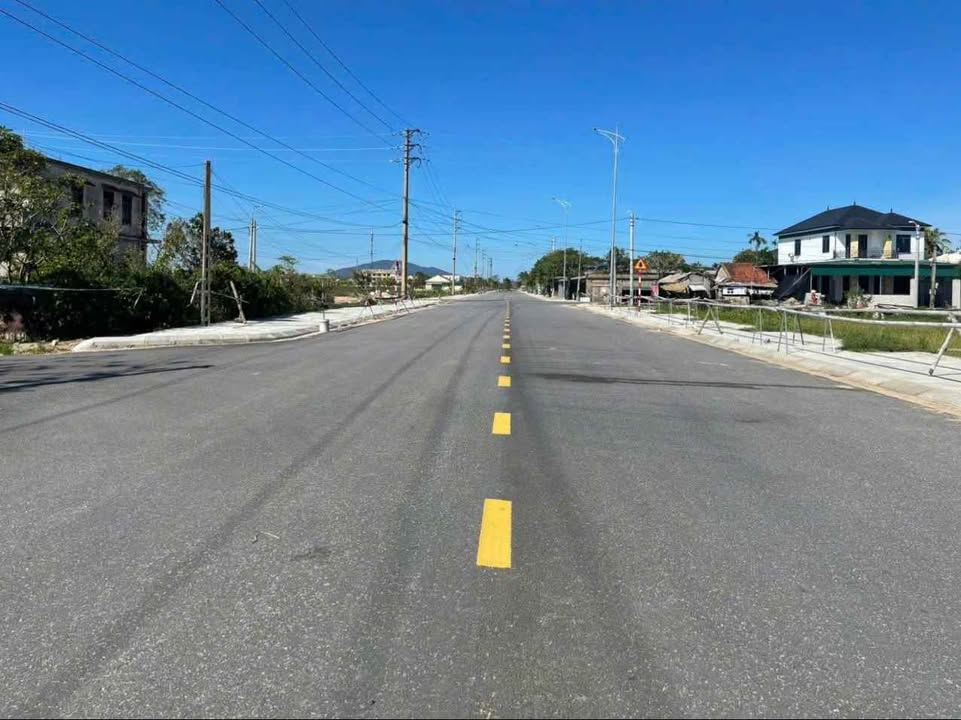 Đất nền góc đẹp tại Kinh Nam, Thạch Hưng 167,8m² giá 3,5 tỷ - Cơ hội đầu tư hấp dẫn!