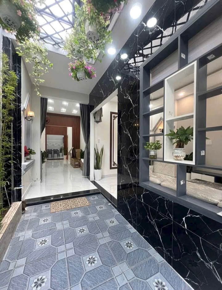Nhà 2 tầng kiệt Nguyễn Đăng, Thanh Khê 74m² giá 4.35 tỷ - Tiện ích đầy đủ, sẵn sàng vào ở!