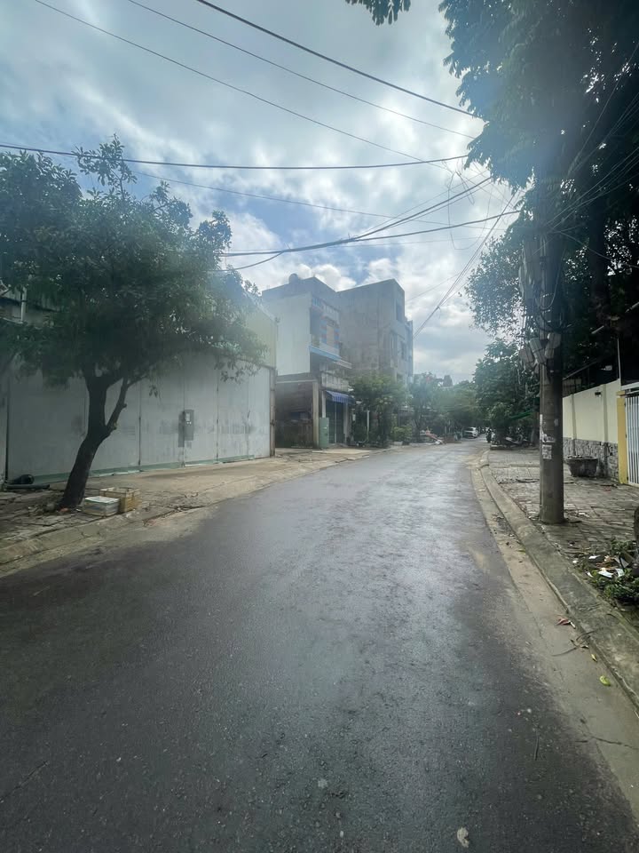 Đất bán kèm nhà kho tại đường Trung Nghĩa 4, Đà Nẵng - Diện tích 242m², giá 8x tỷ!