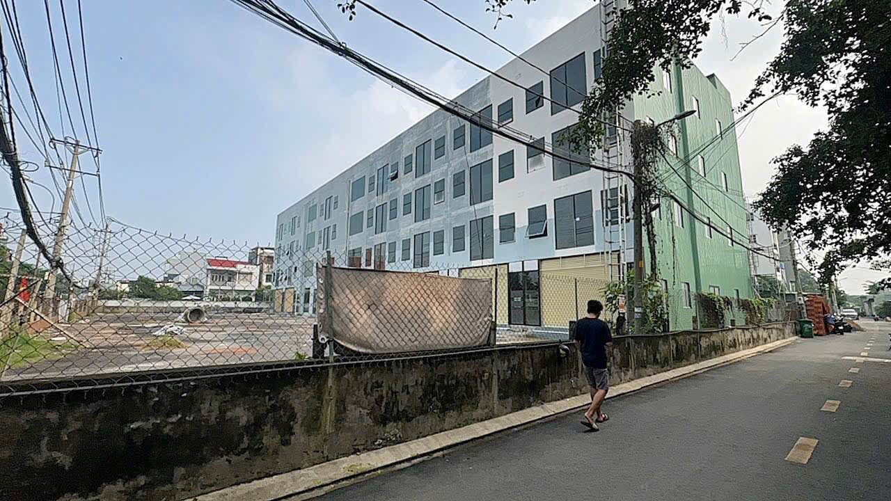 Cho thuê tòa nhà làm căn hộ dịch vụ quận 12 - Diện tích 847m² giá 230 triệu/tháng - Thiết kế sẵn cho 124 phòng