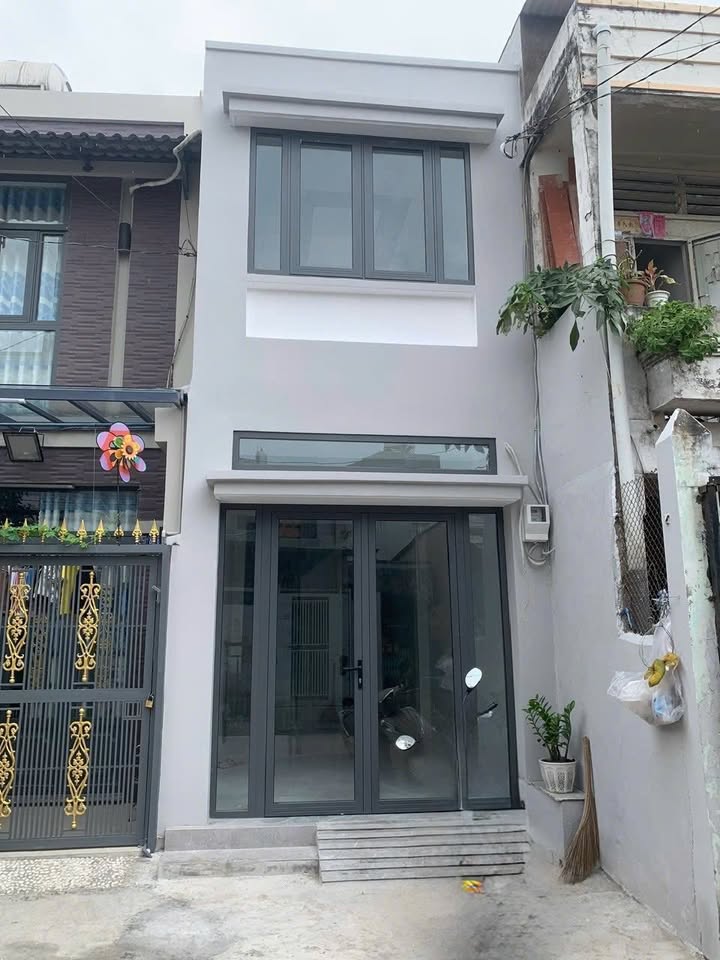 Nhà phố Quận 6, 33m² giá 4.98 tỷ - Hẻm xe hơi kinh doanh thuận lợi!