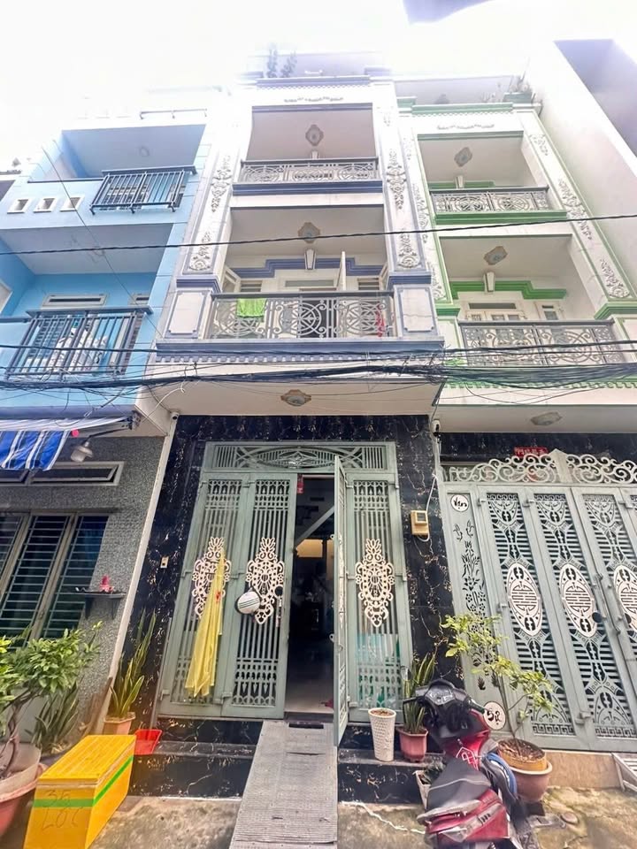 Nhà mặt tiền Phạm Văn Chí, P7, Q6 45m² giá 6,9 tỷ - Gần Võ Văn Kiệt, ô tô đỗ cửa!