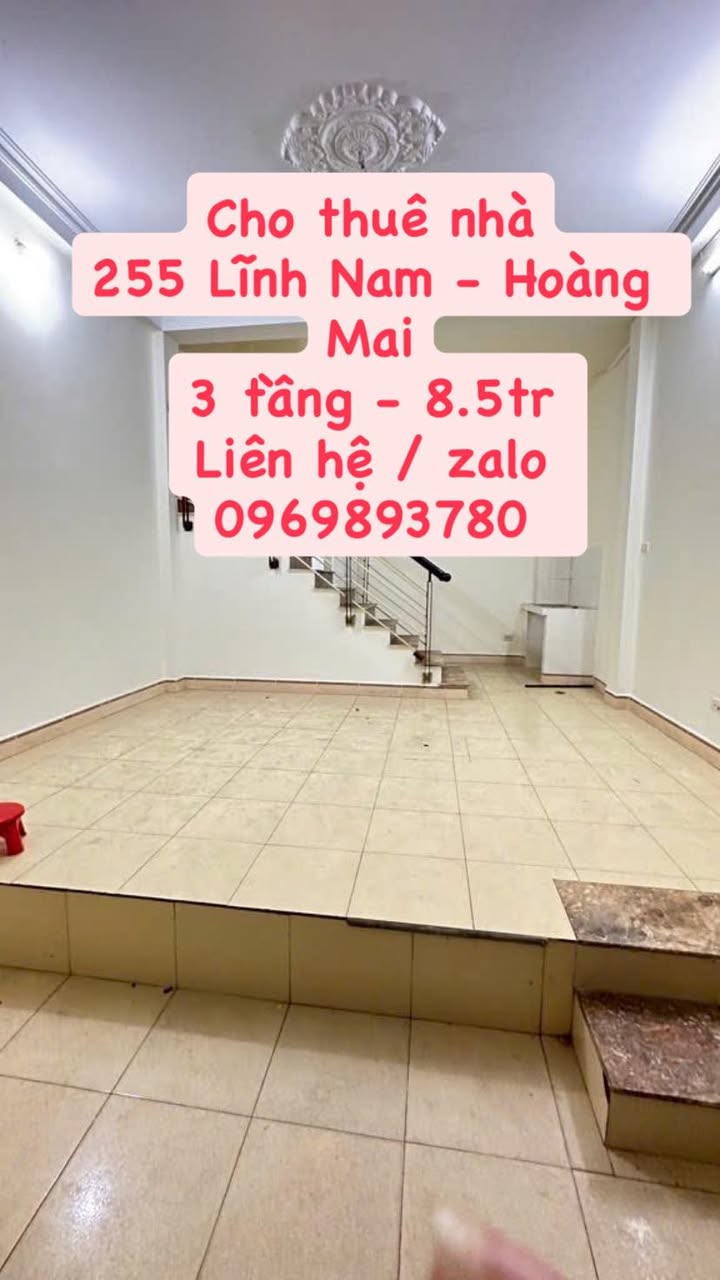 Nhà cho thuê 3 tầng ngõ 255 Lĩnh Nam, quận Hoàng Mai - Không gian thoáng đãng, giá thỏa thuận!