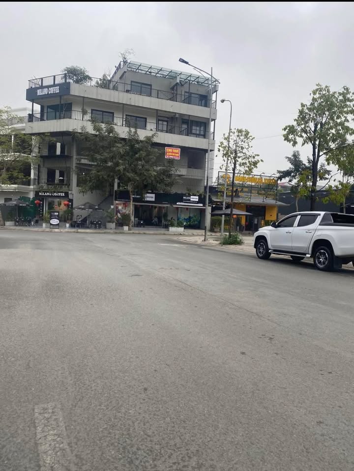 Đất nền kinh doanh đường Nguyễn Tất Thành 150m² giá chỉ 8.9 tỷ - Vị trí đắc địa