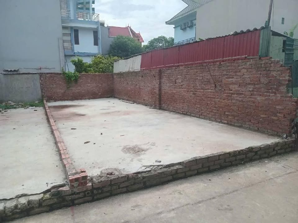 Đất kinh doanh vàng - Yên Viên, Gia Lâm 100m² - Vị trí đắc địa, thương lượng ngay!