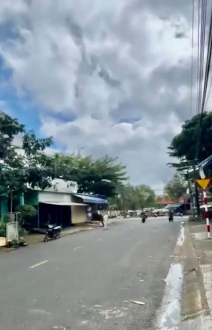 Bán nhà kho mặt tiền Phan Đình Giót, Bảo Lộc 168m² - Vị trí kinh doanh sầm uất!