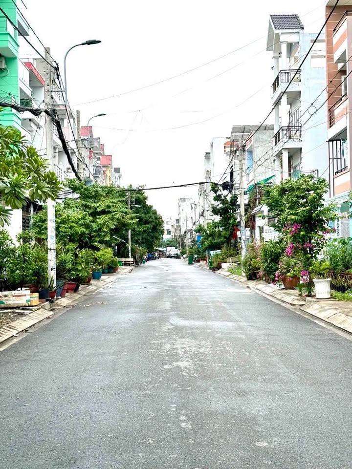 Đất đường Kinh Dương Vương, An Lạc, Bình Tân 600m² giá 27 tỷ - Cơ hội đầu tư siêu lợi nhuận!