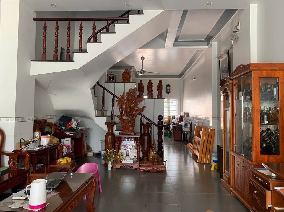 Nhà phố đường số 1, Long Xuyên, An Giang 80.8m² giá 5 tỷ - Chính chủ bán gấp!