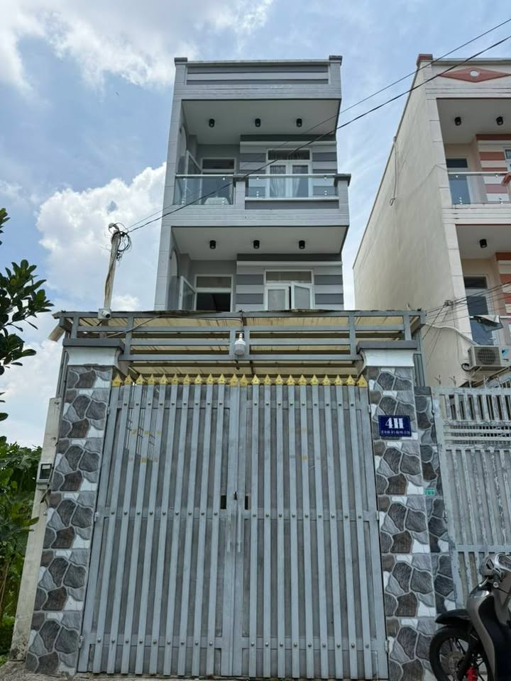 Nhà 3 tầng 500m² gần Tỉnh Lộ 8, Củ Chi chỉ 6.9 tỷ - Cơ hội đầu tư tuyệt vời!