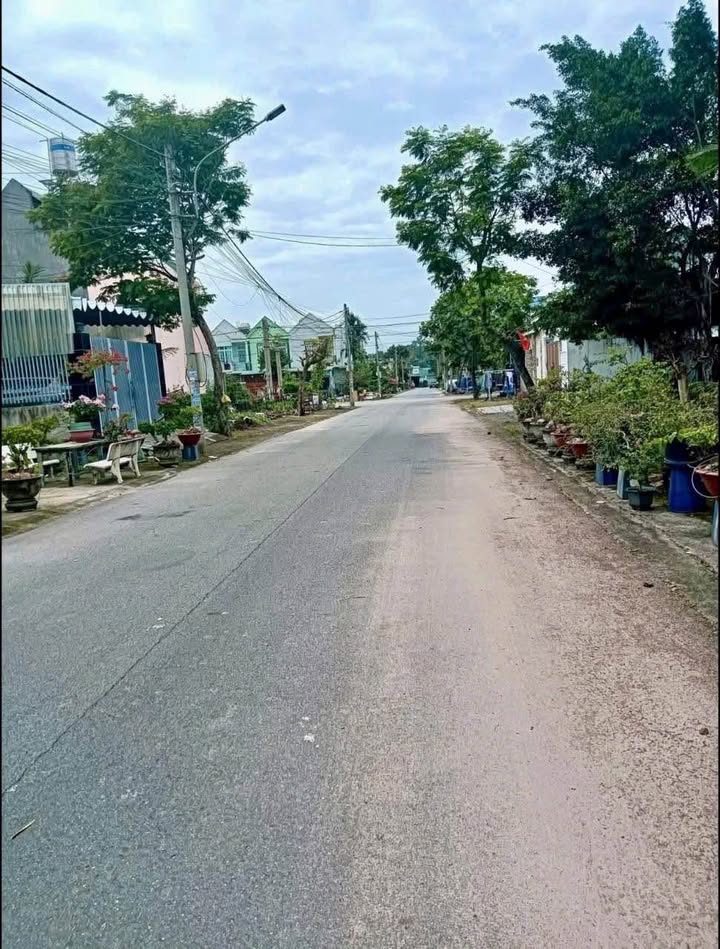 Đất thổ cư TDC Tương Bình Hiệp 135m² giá 2.29 tỷ - Vị trí đẹp, dân cư đông đúc!