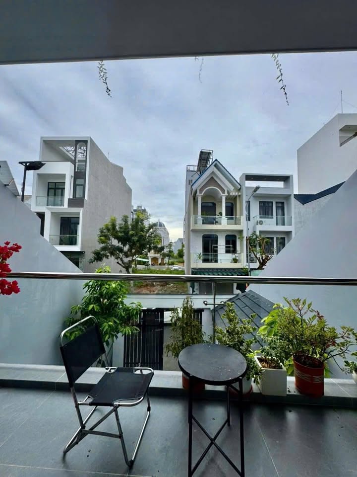 Nhà lầu mới 134m² tại Phú Thủy - Giá 8 tỷ - Gần biển Đồi Dương