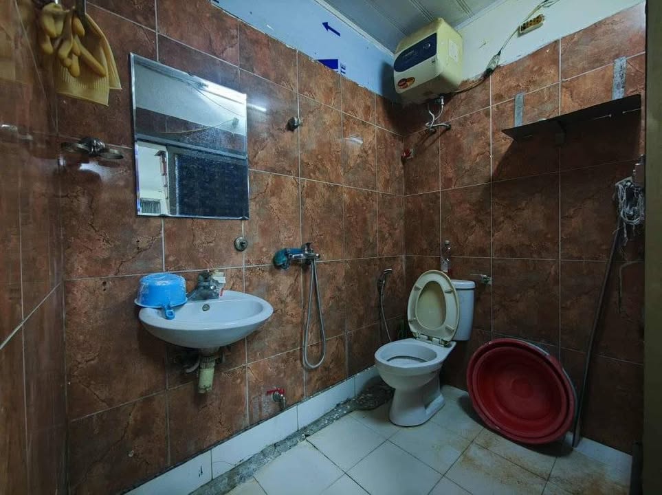 Nhà nguyên căn Hoàng Hoa Thám 23m² giá 4 triệu - Tiện nghi đầy đủ, sẵn sàng cho thuê!