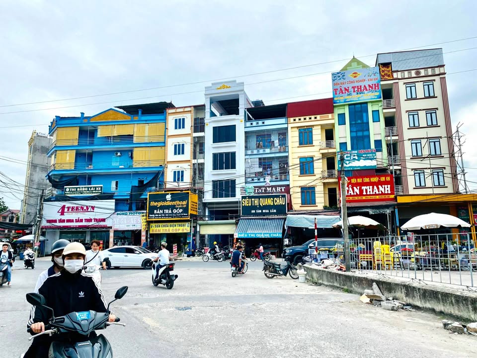 Nhà 5 tầng mặt đường Gom Núi Hiểu - Kinh doanh tốt, giá thỏa thuận!